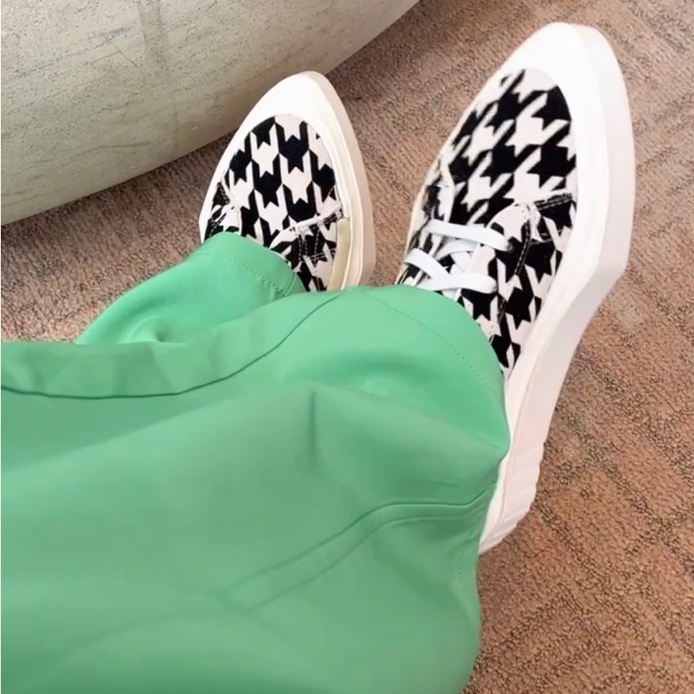 Adidas Houndstooth Shoes | Color: Black and white | Adidas Fashion sneaker